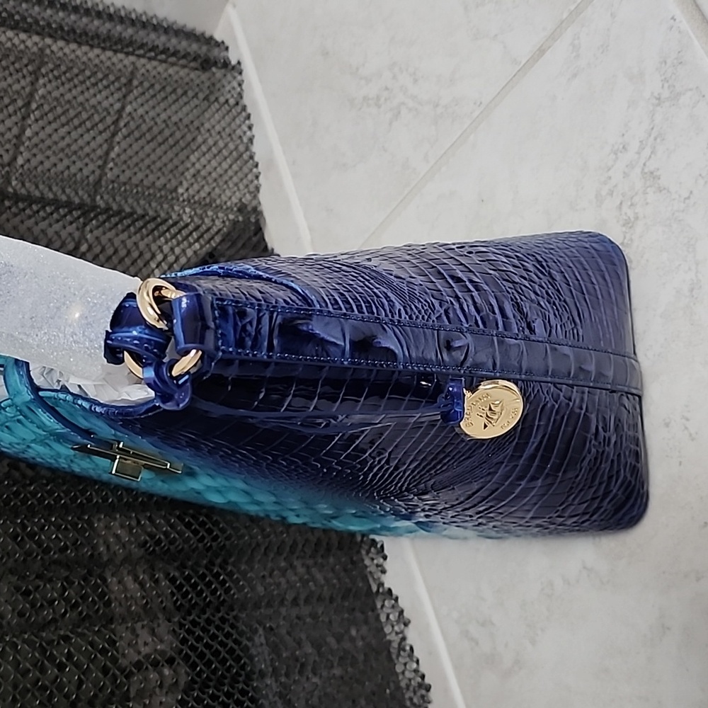 βΌοΈLAST DAY!!βΌοΈ ππ©΅ BRAHMIN Affinity Ombre Shira Bucket Bag π©΅π - Picture 7 of 10